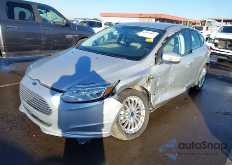 2014 Ford Focus Electric из США, поврежденный, VIN 1FADP3R43EL317190